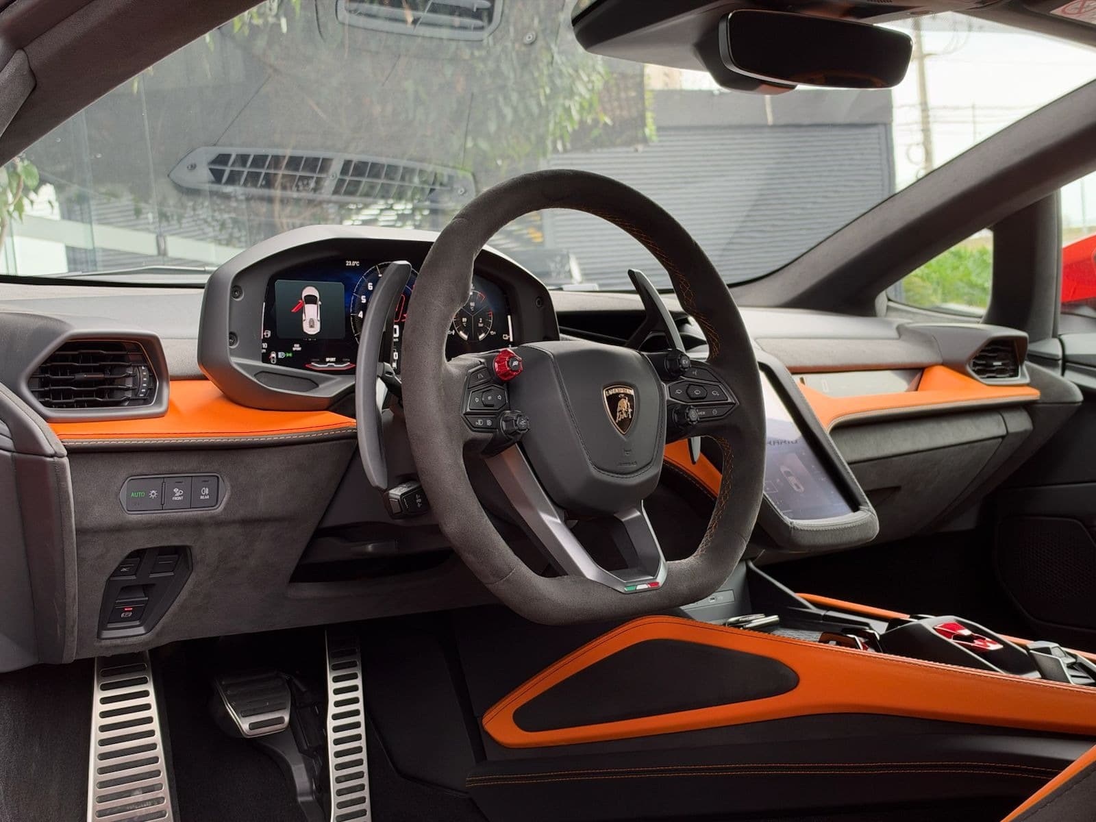 Lamborghini TEMERÁRIO - Imagem 12