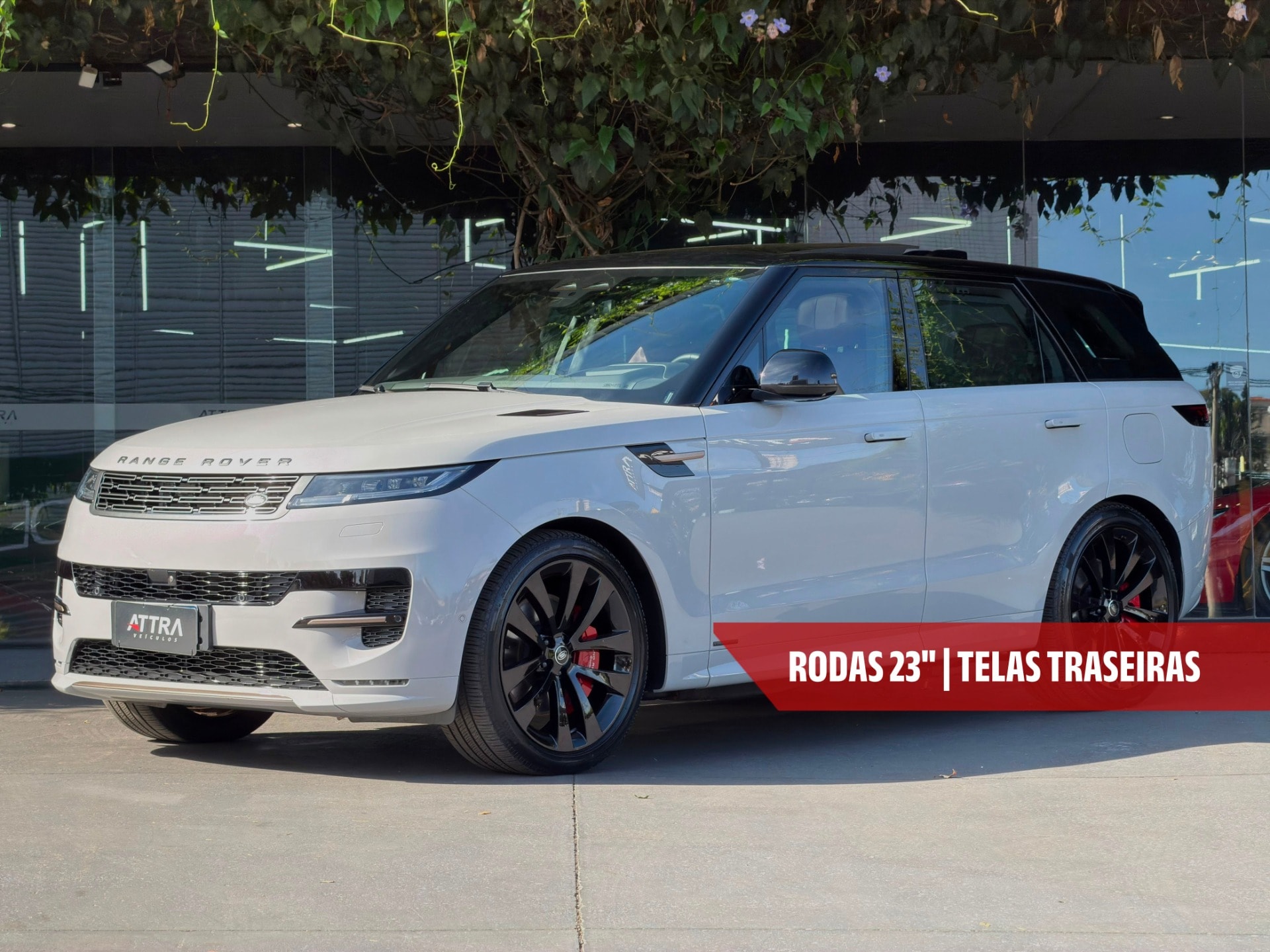 Land Rover Range Rover 2025 — foto 1 de 20 do veículo em estoque na Attra Veículos
