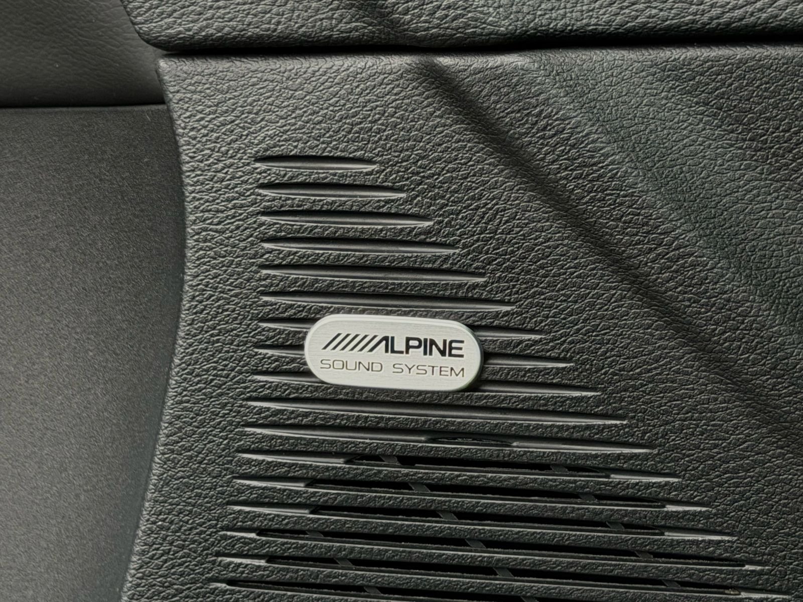 Dodge Challenger 2023, foto 20 de 20 do veículo em estoque na Attra Veículos