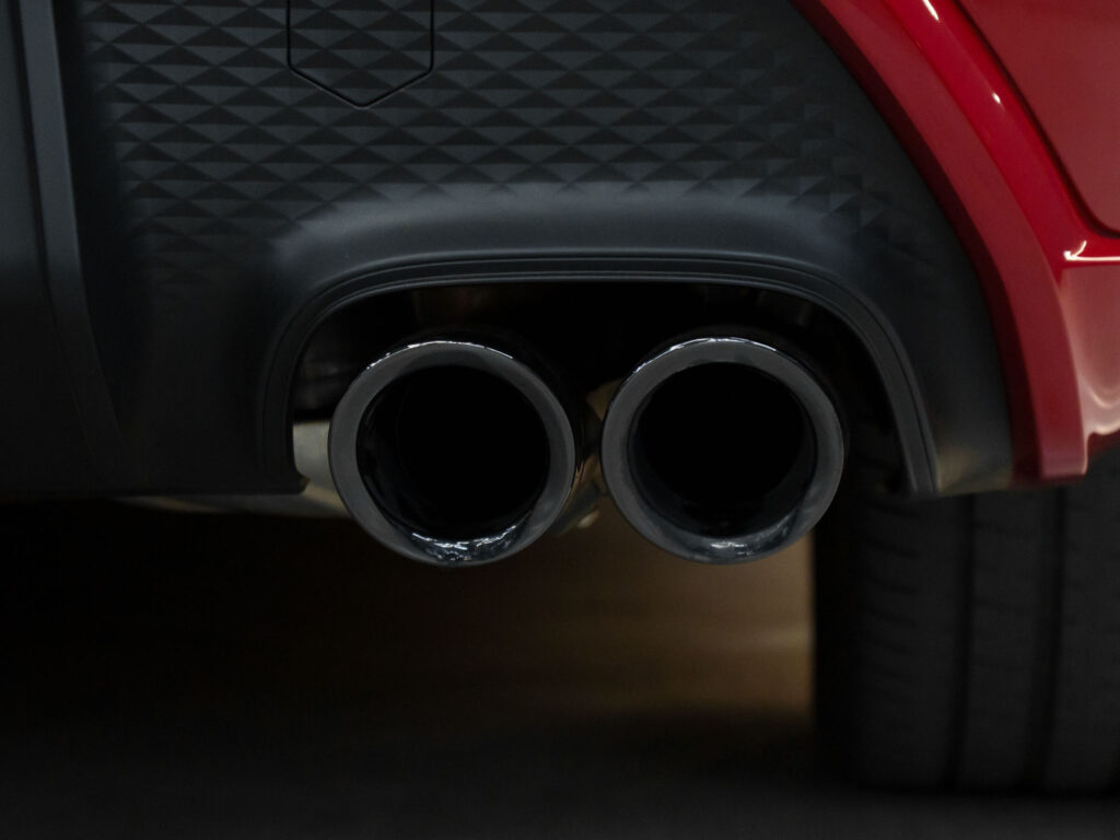 Sistema de escapamento esportivo Porsche Macan GTS 2022