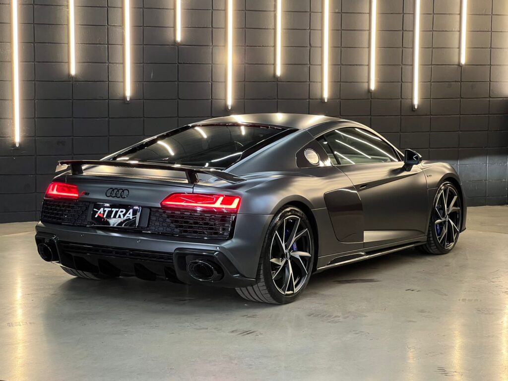 Audi R8 2021 - Vista traseira