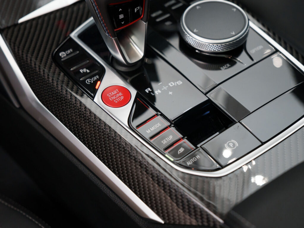 Console central BMW M2 2025